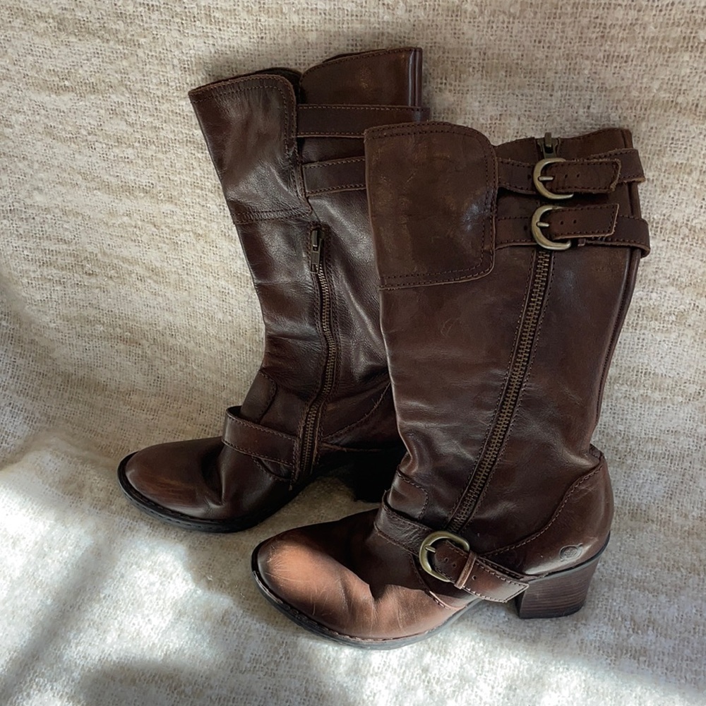 BORN 7.5 Brown Leather Flannel Lined Strap & Zip Moto Tall Boots
